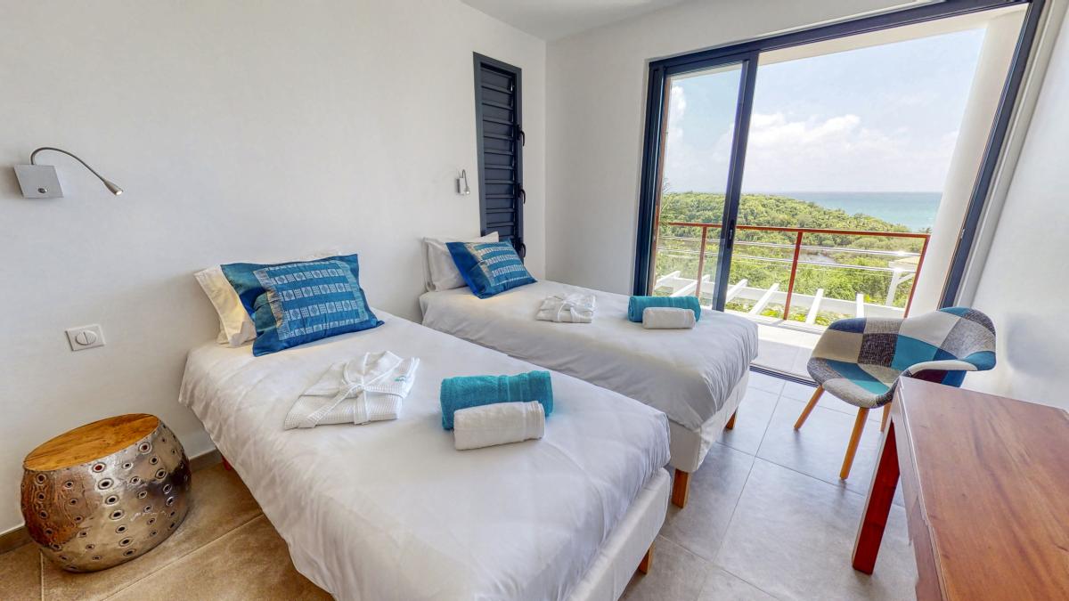 26.Location villa piscine vue mer Sainte Anne Guadeloupe